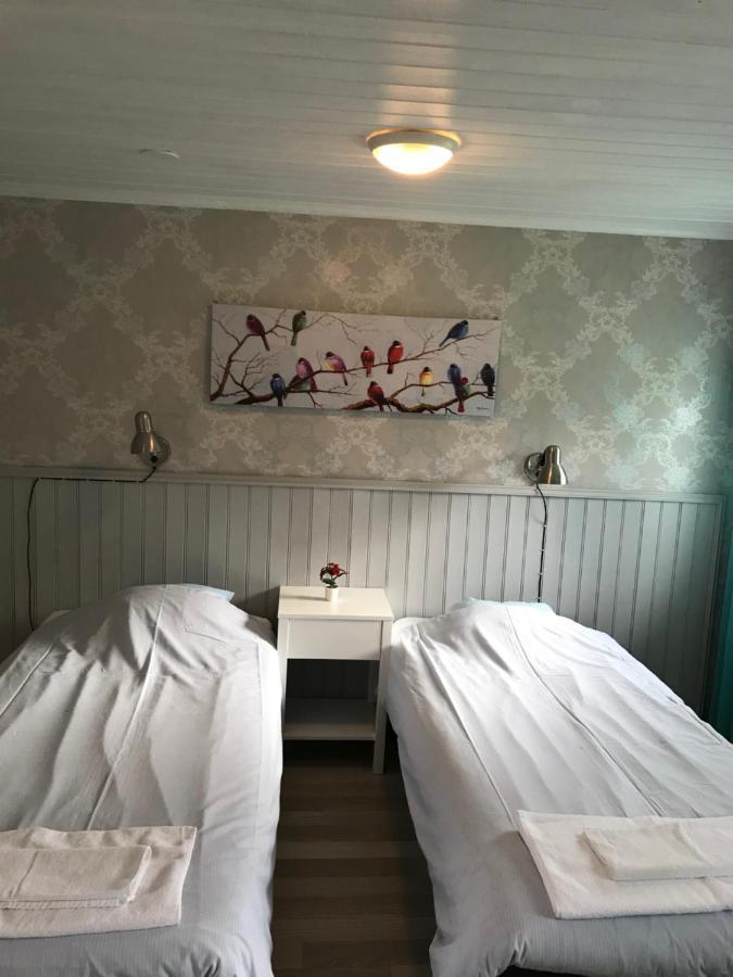 Bed and Breakfast Kastelholms Gaesthem Sund Exterior foto
