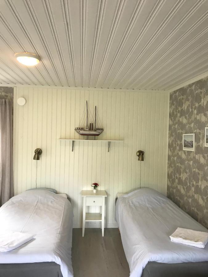 Bed and Breakfast Kastelholms Gaesthem Sund Exterior foto
